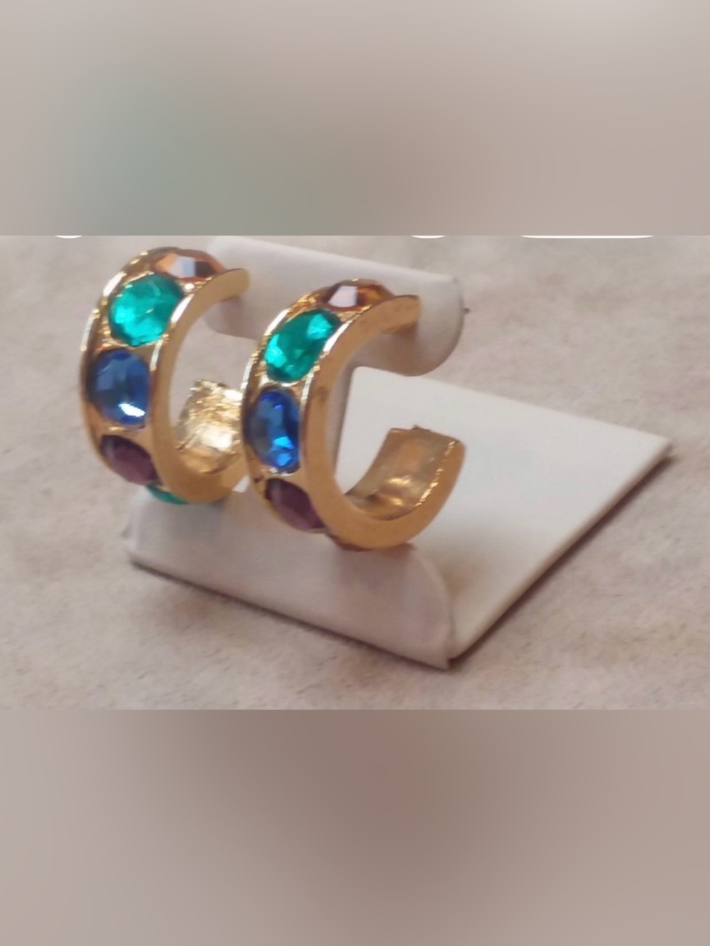 🚨RARE FIND! VINTAGE Gold Hoop Earrings w/ Blue,Teal,&Purple Swarovski Chrystals